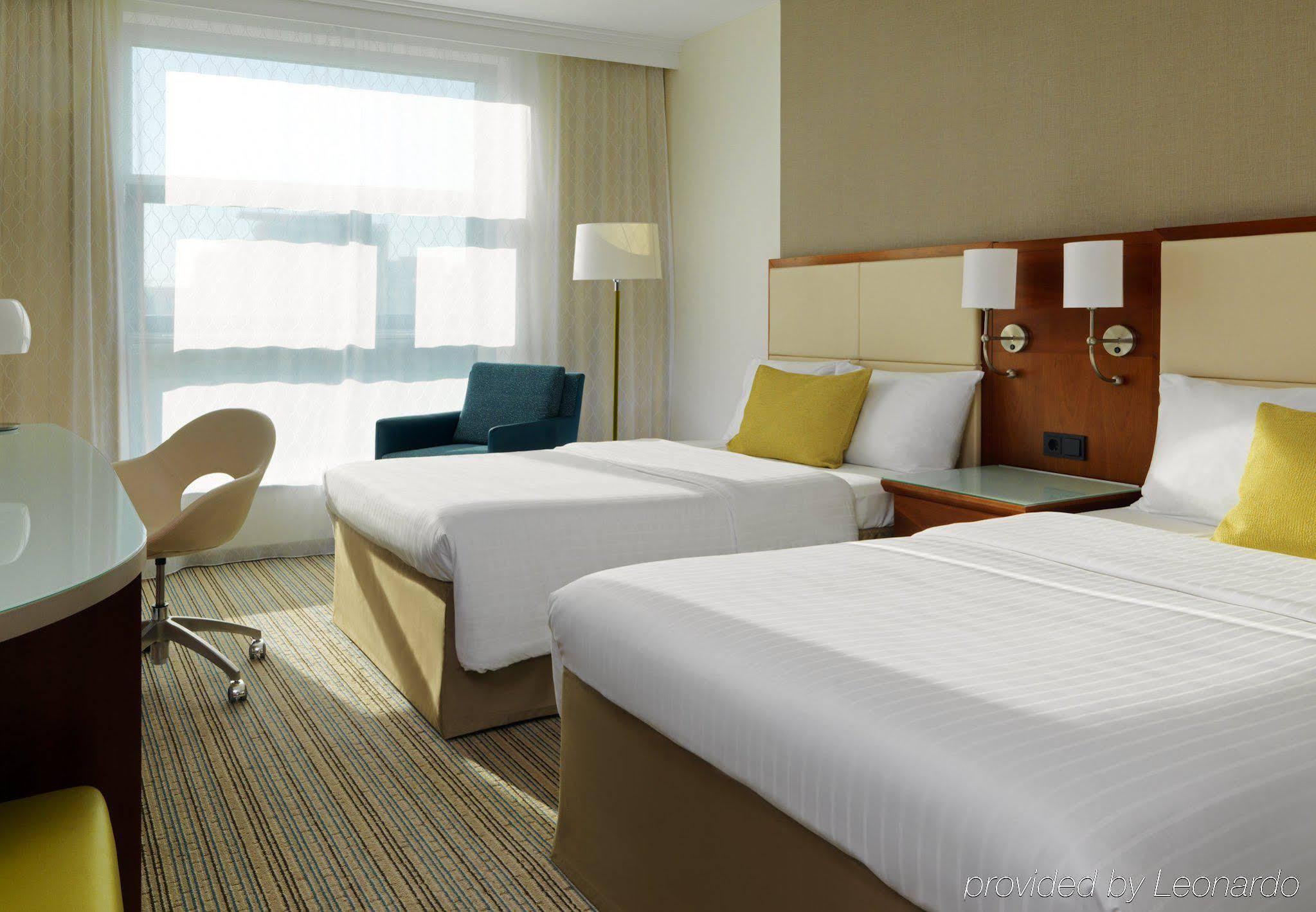 Courtyard By Marriott Center 4*